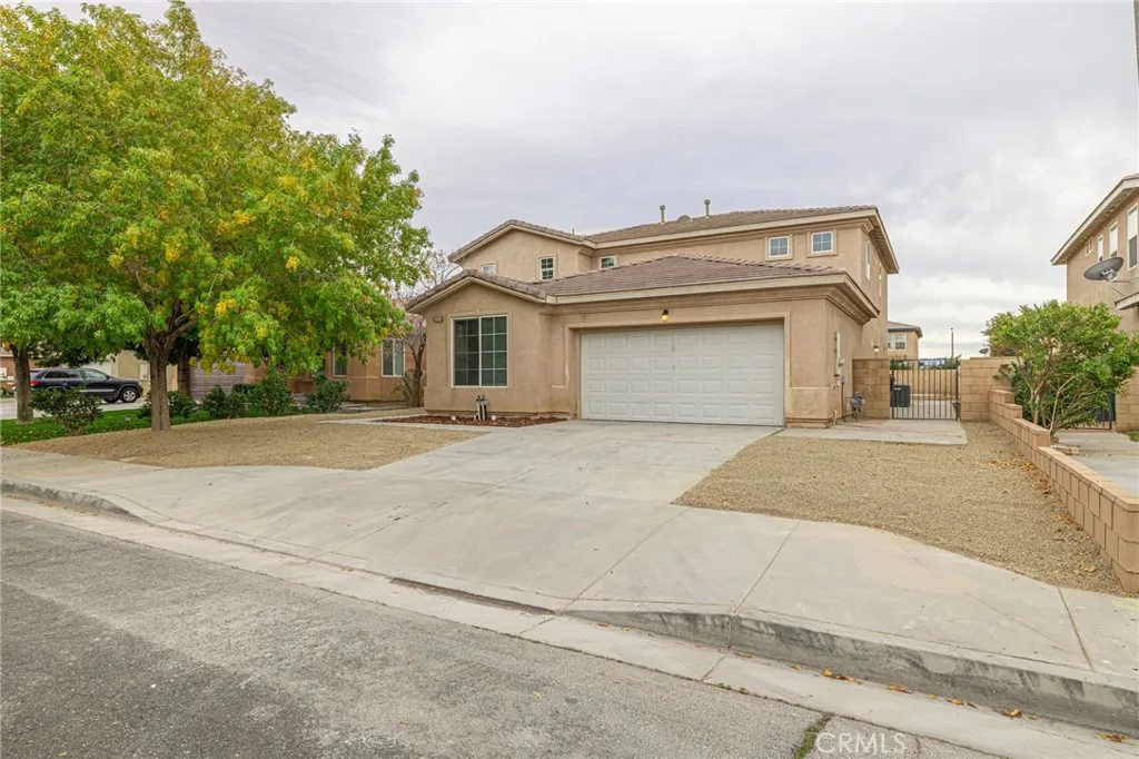 2834 Allessandra Court, Lancaster, California 93535 home-pic-2