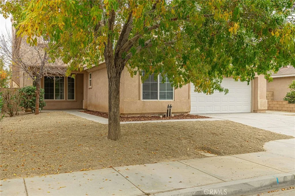2834 Allessandra Court, Lancaster, California 93535 home-pic-5