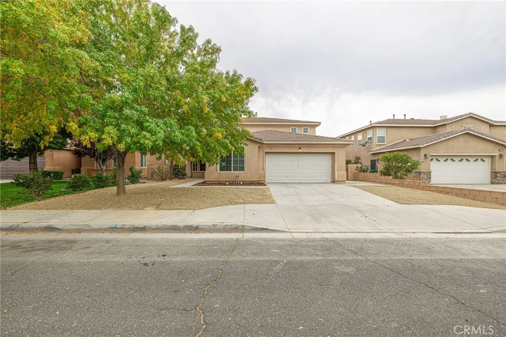 2834 Allessandra Court, Lancaster, California 93535 home-pic-1
