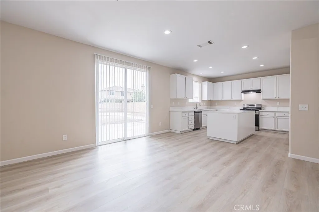 2834 Allessandra Court, Lancaster, California 93535 home-pic-22
