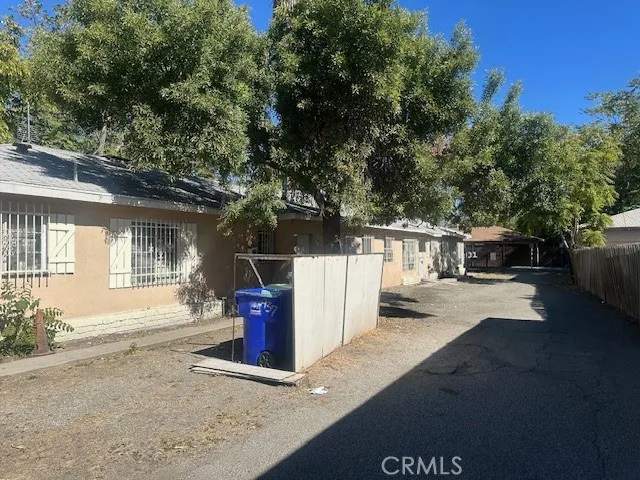 933 N Mountain View, San Bernardino, California 92410 home-pic-6