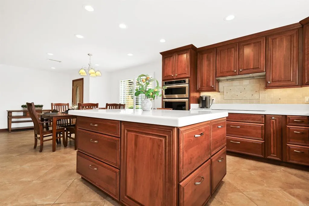 49 Conejo Circle, Palm Desert, California 92260 home-pic-13