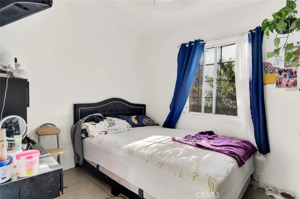 418 E 120th Street, Los Angeles, California 90061 home-pic-12