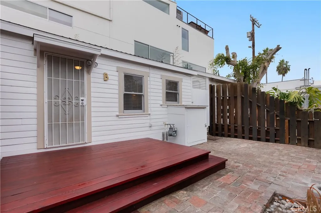 1309 Cabrillo, Venice, California 90291 home-pic-17