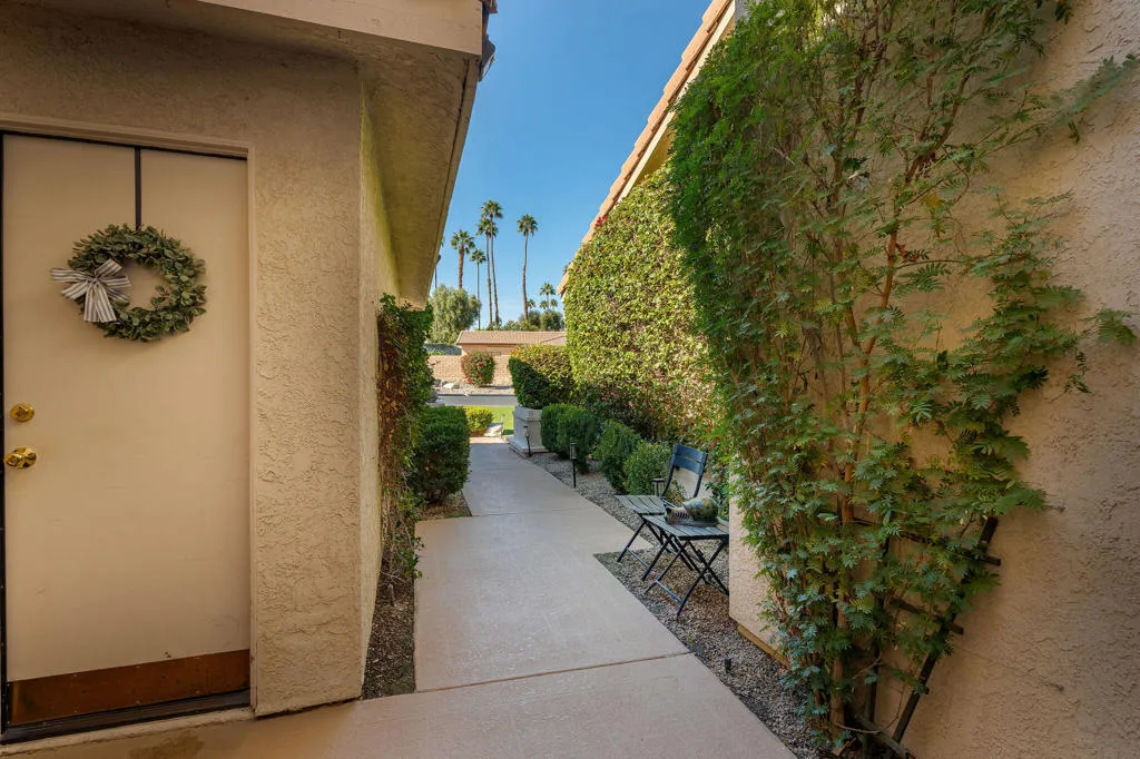39196SweetwaterDr-6