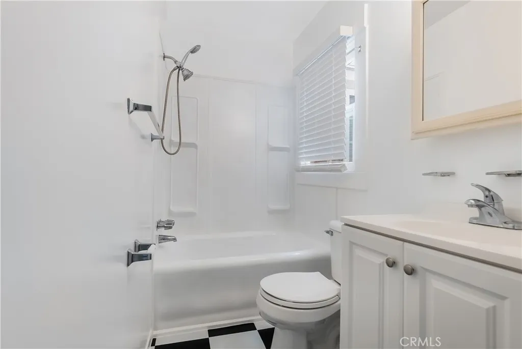1309 Cabrillo, Venice, California 90291 home-pic-25