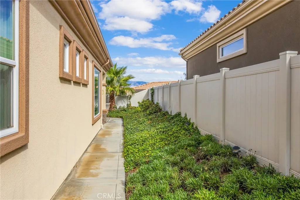 2379 Wailea Beach, Banning, California 92220 home-pic-27