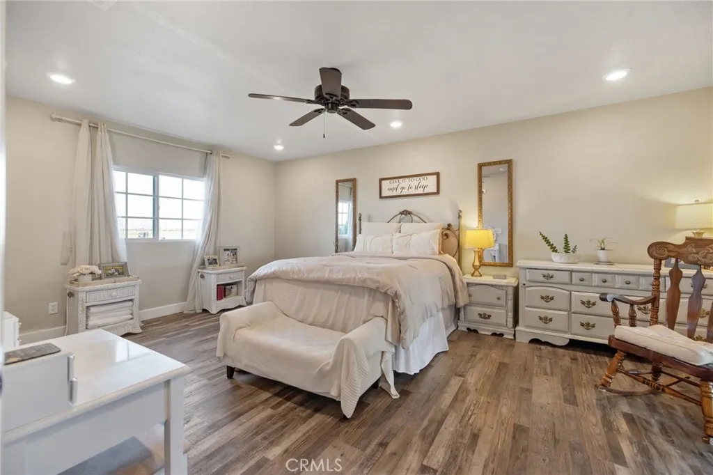 1015 Geary, Sanger, California 93657 home-pic-16