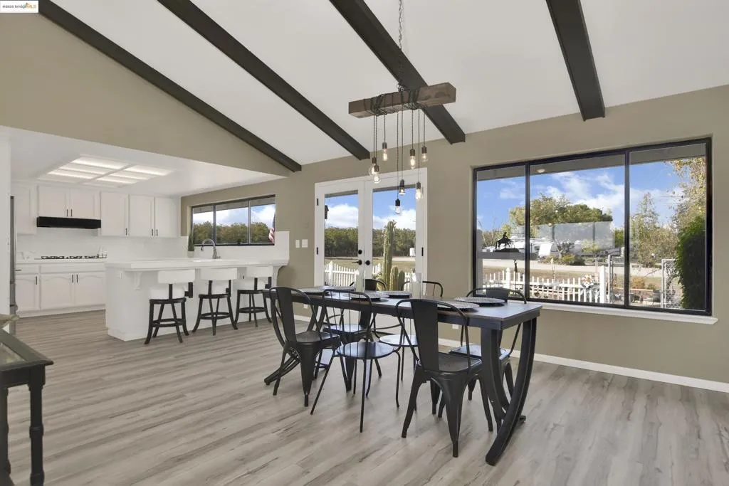 23701 Marsh Creek Rd, Brentwood, California 94513 home-pic-6
