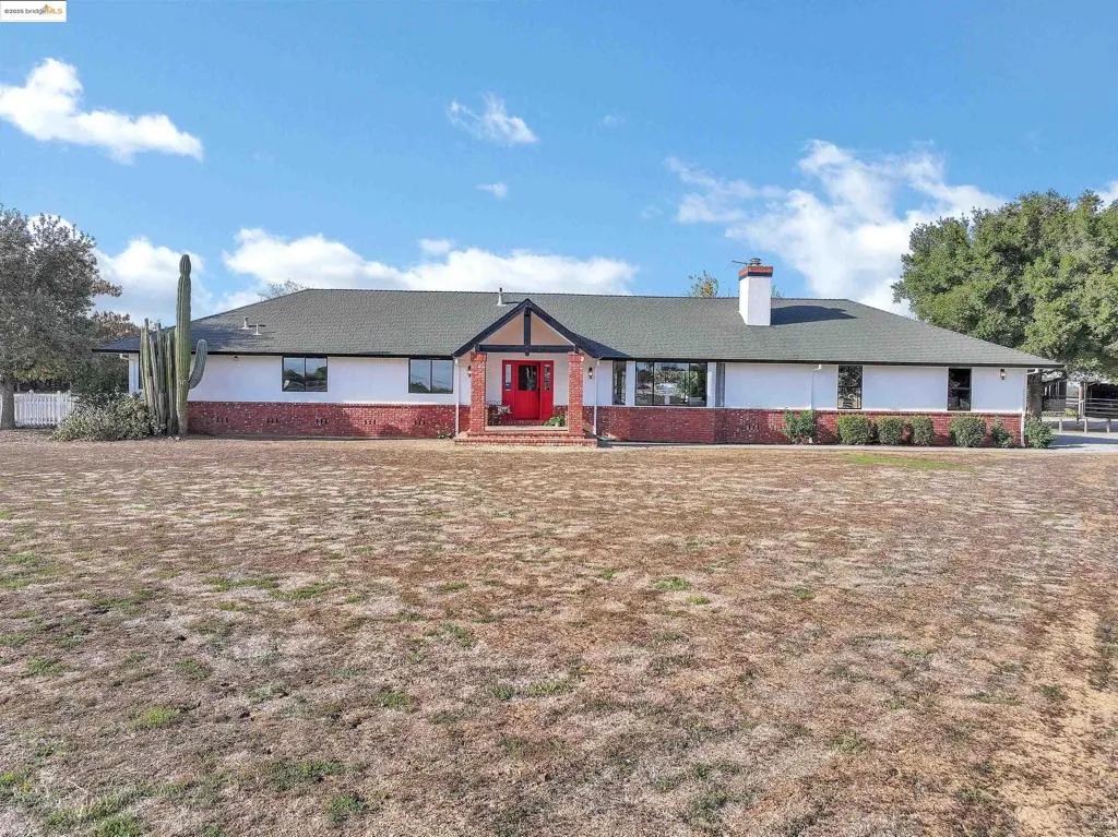 23701 Marsh Creek Rd, Brentwood, California 94513 home-pic-1