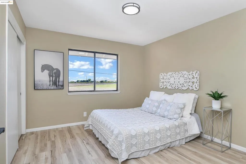 23701 Marsh Creek Rd, Brentwood, California 94513 home-pic-14