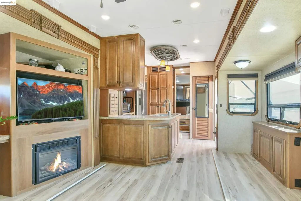 23701 Marsh Creek Rd, Brentwood, California 94513 home-pic-28