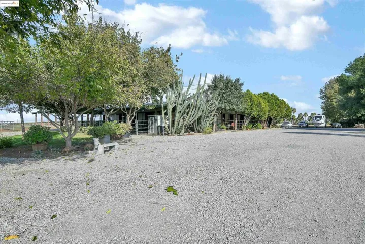 View of dirt / gravel road
