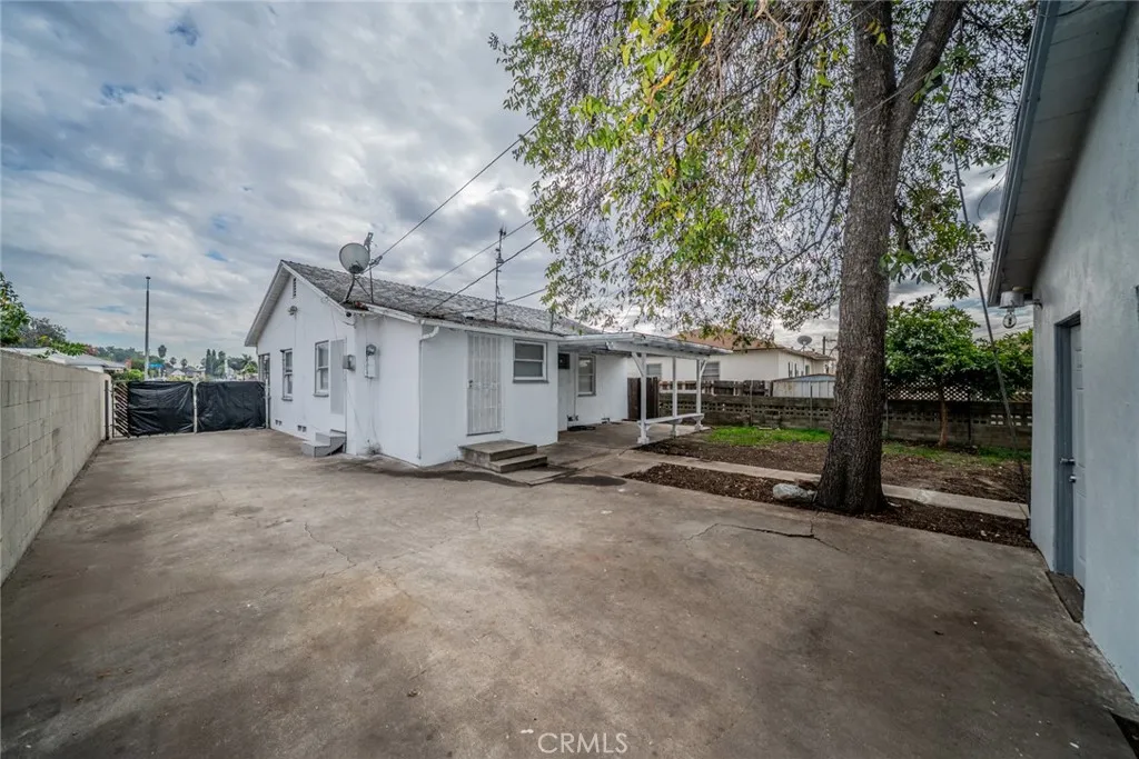 1163 N White Avenue, Pomona, California 91768 home-pic-25