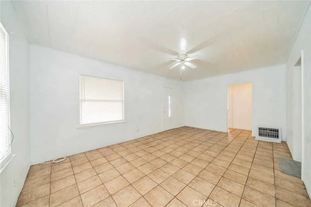1163 N White Avenue, Pomona, California 91768 home-pic-6