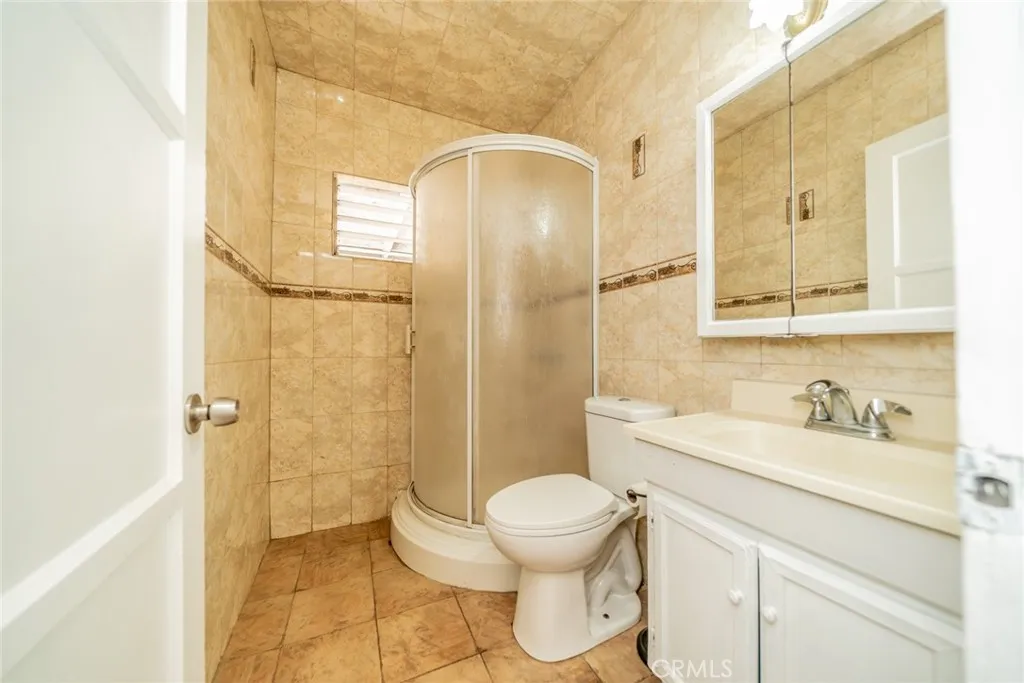 1163 N White Avenue, Pomona, California 91768 home-pic-19