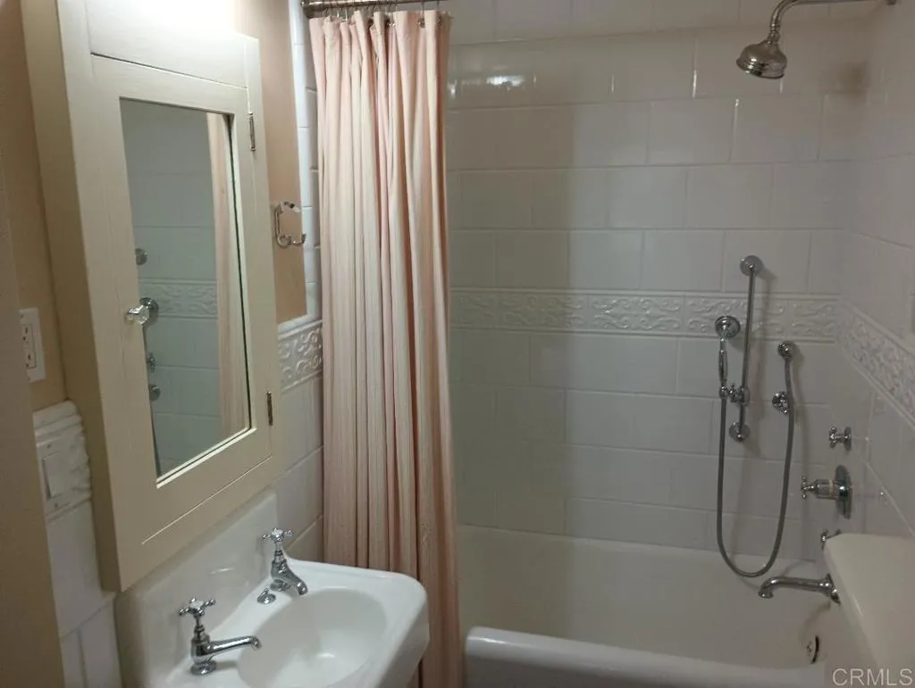 3161 Shue Place, Escondido, California 92027 home-pic-13