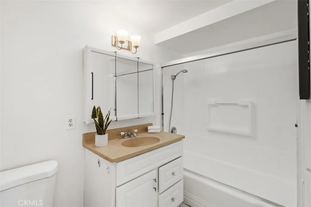 5681 Mangrum, Huntington Beach, California 92649 home-pic-16