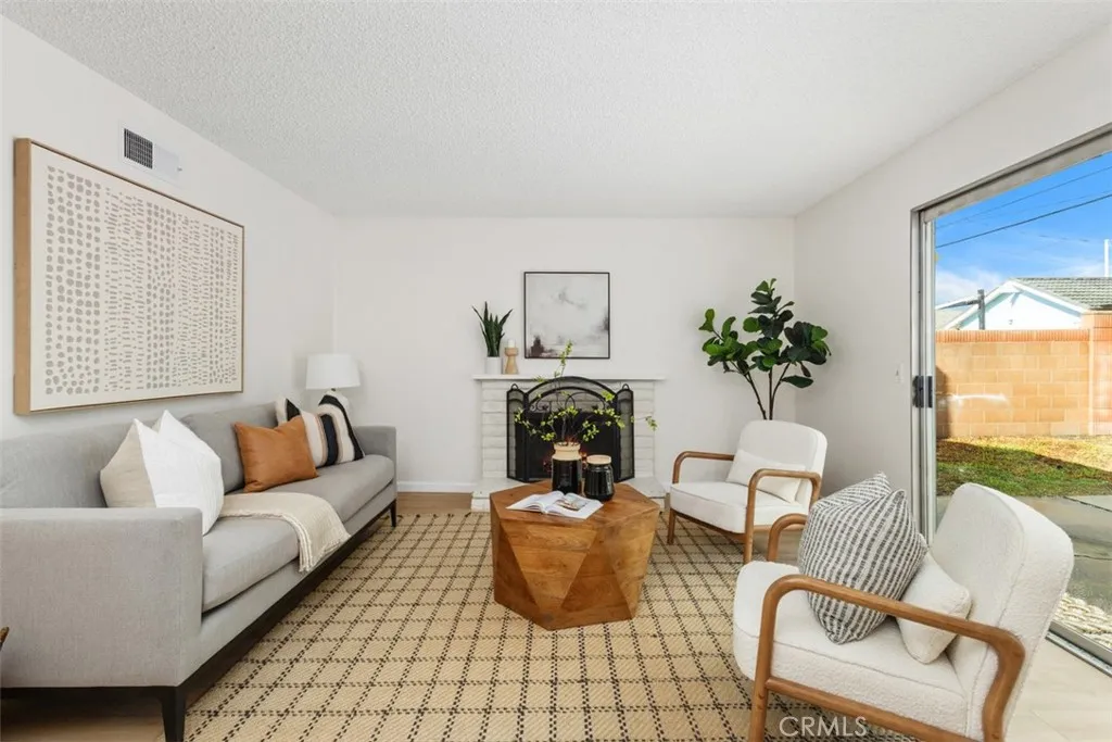 5681 Mangrum, Huntington Beach, California 92649 home-pic-6