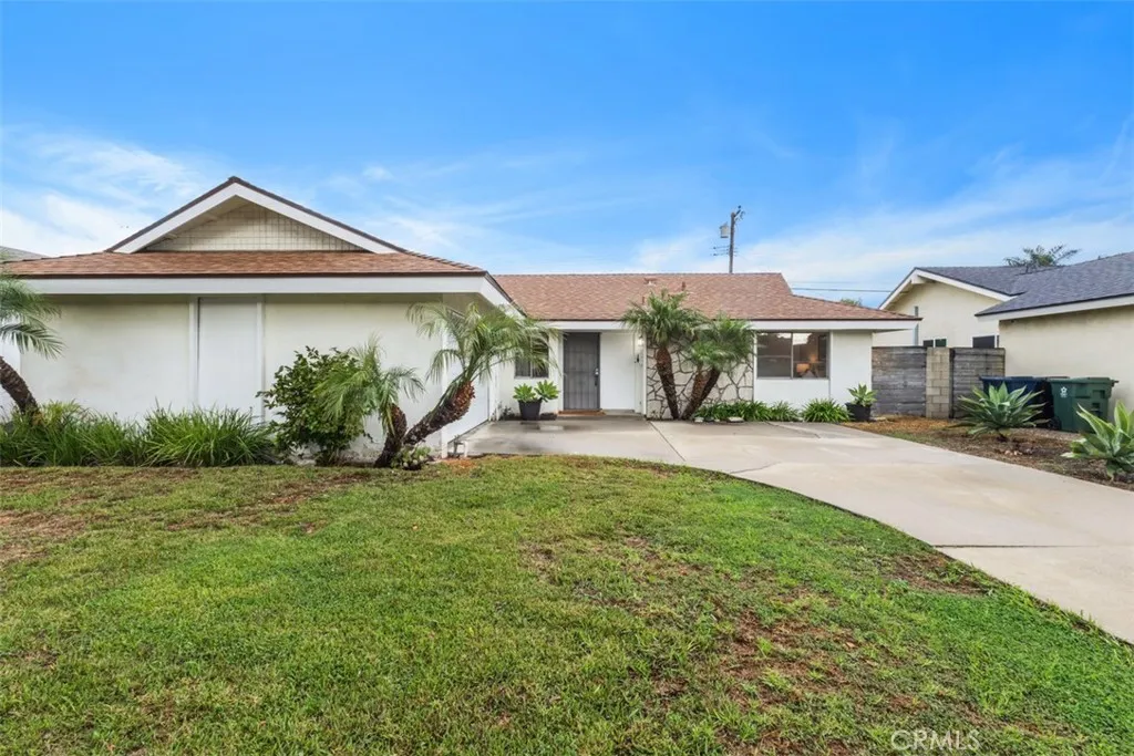 5681 Mangrum, Huntington Beach, California 92649 home-pic-2