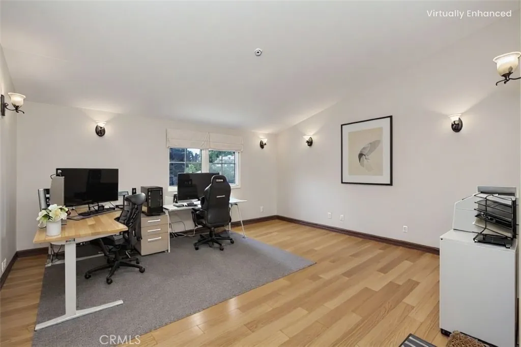 4630 Esparto Road N, Woodland Hills, California 91364 home-pic-22