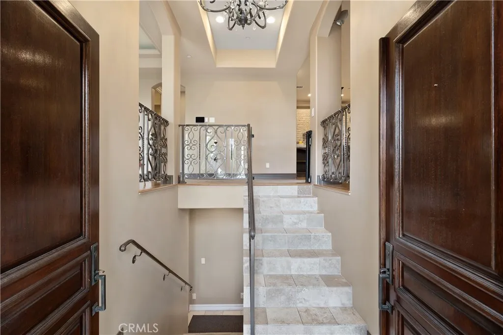 4630 Esparto Road N, Woodland Hills, California 91364 home-pic-33
