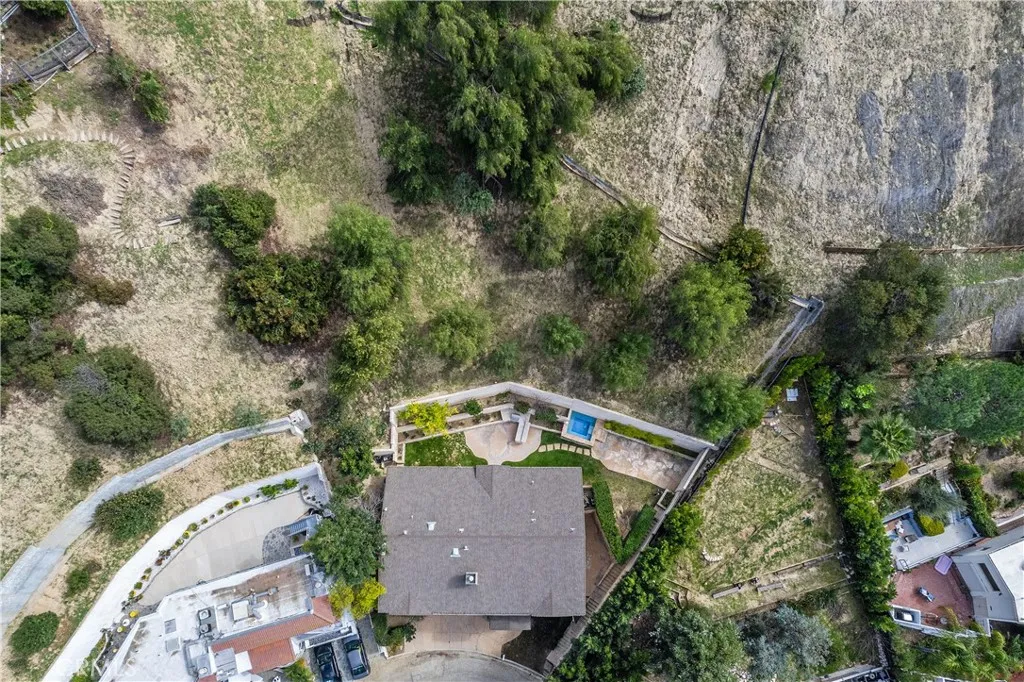4630 Esparto Road N, Woodland Hills, California 91364 home-pic-57