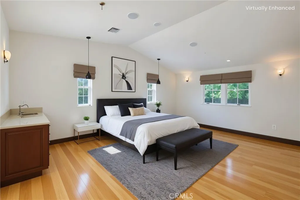 4630 Esparto Road N, Woodland Hills, California 91364 home-pic-10