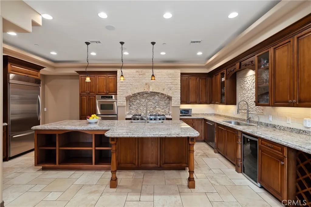 4630 Esparto Road N, Woodland Hills, California 91364 home-pic-38