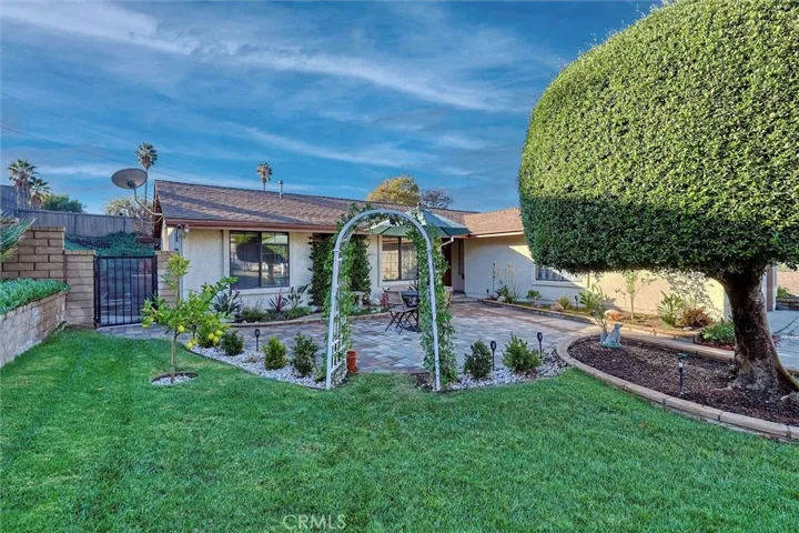 18740 Nadal Street, Canyon Country, California 91351