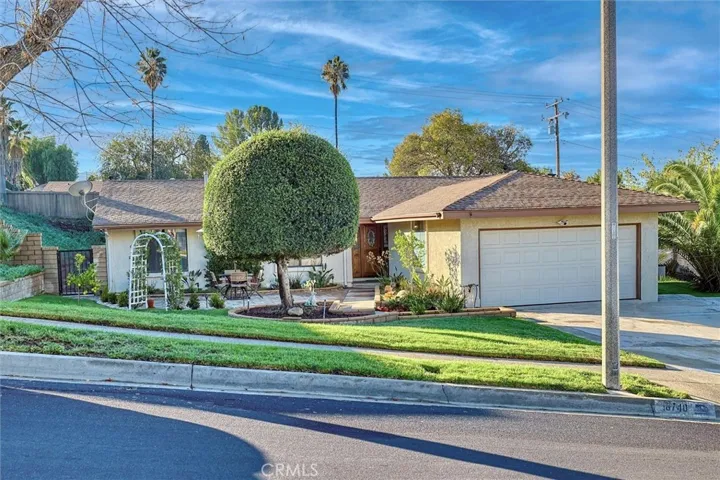 18740 Nadal Street, Canyon Country, California 91351