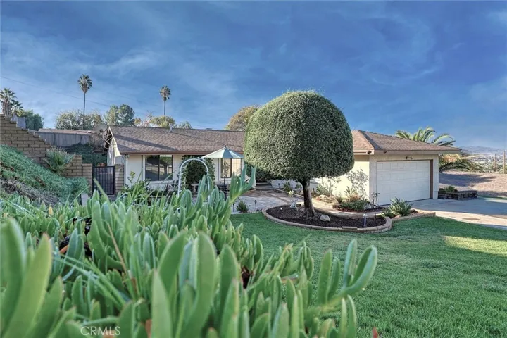 18740 Nadal Street, Canyon Country, California 91351