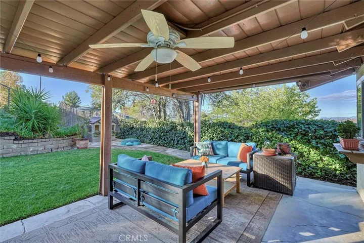 18740 Nadal Street, Canyon Country, California 91351