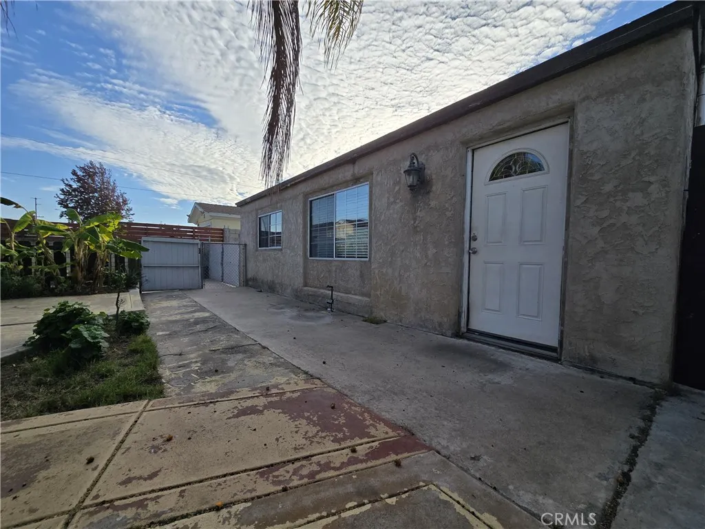 984 Thermal, San Diego, California 92154 home-pic-15