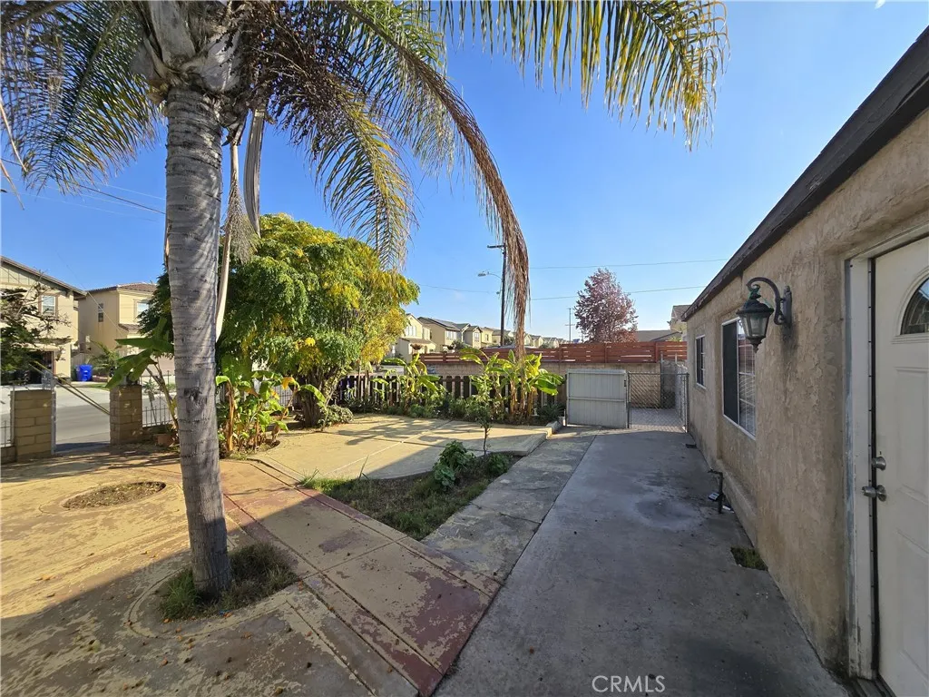 984 Thermal, San Diego, California 92154 home-pic-3