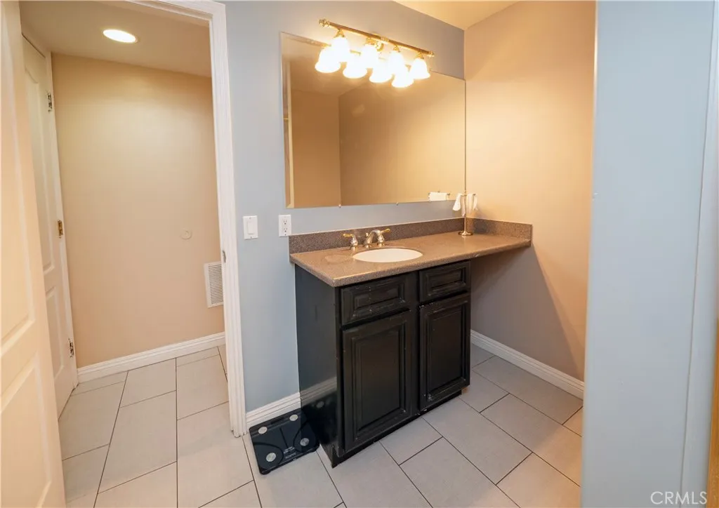 1226 Stratford Lane, San Dimas, California 91773 home-pic-24