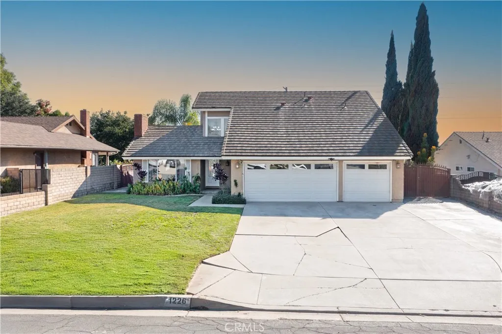 1226 Stratford Lane, San Dimas, California 91773 home-pic-0