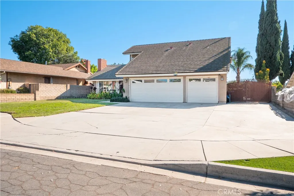 1226 Stratford Lane, San Dimas, California 91773 home-pic-5
