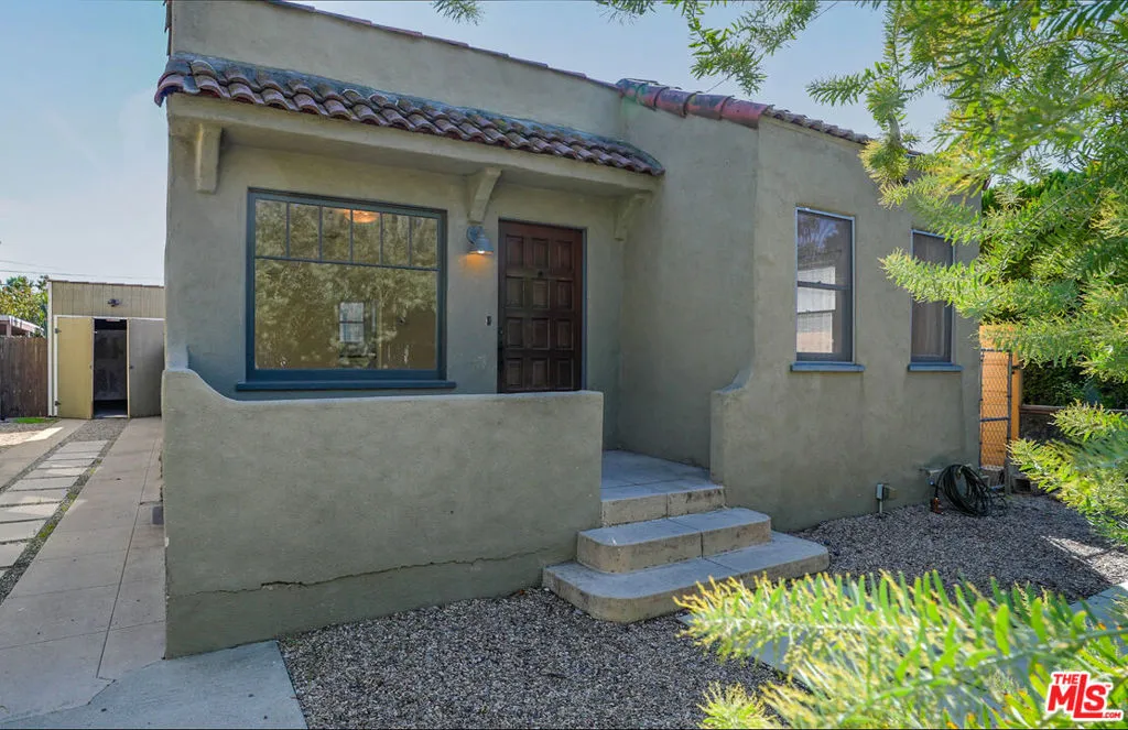 3000 Finch Street, Los Angeles, California 90039 home-pic-0