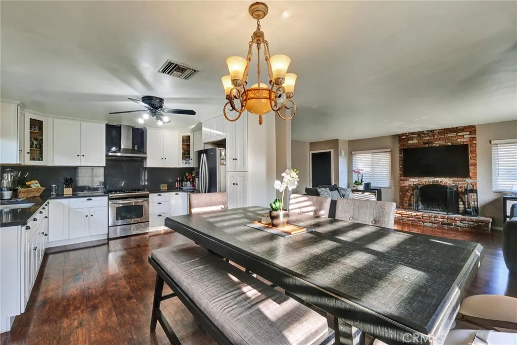 2435 Burkett, El Monte, California 91732 home-pic-16
