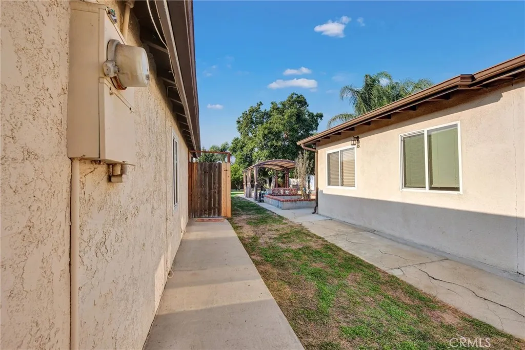 2435 Burkett, El Monte, California 91732 home-pic-41