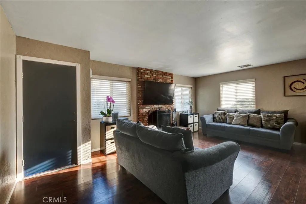 2435 Burkett, El Monte, California 91732 home-pic-18