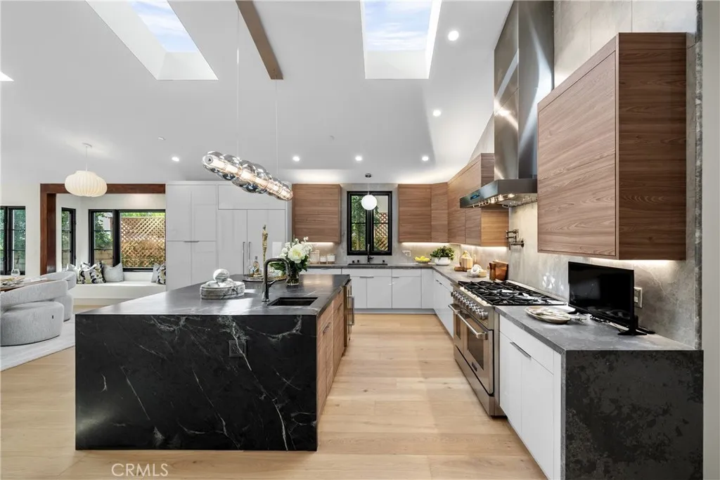 2460 Cumberland, San Marino, California 91108 home-pic-32