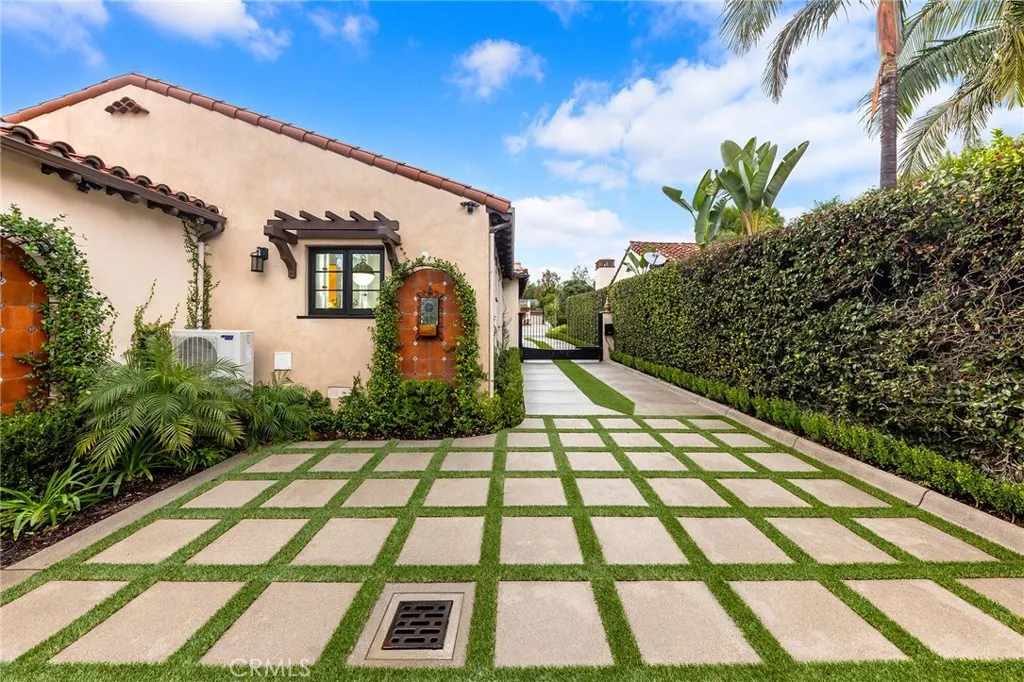 2460 Cumberland, San Marino, California 91108 home-pic-51
