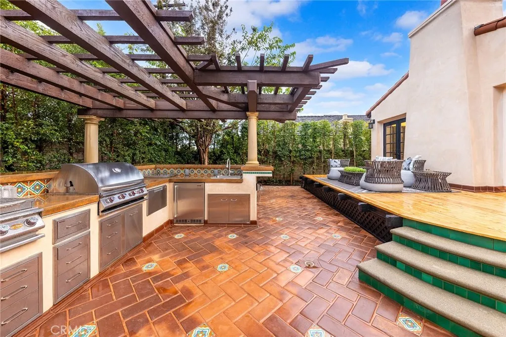 2460 Cumberland, San Marino, California 91108 home-pic-56