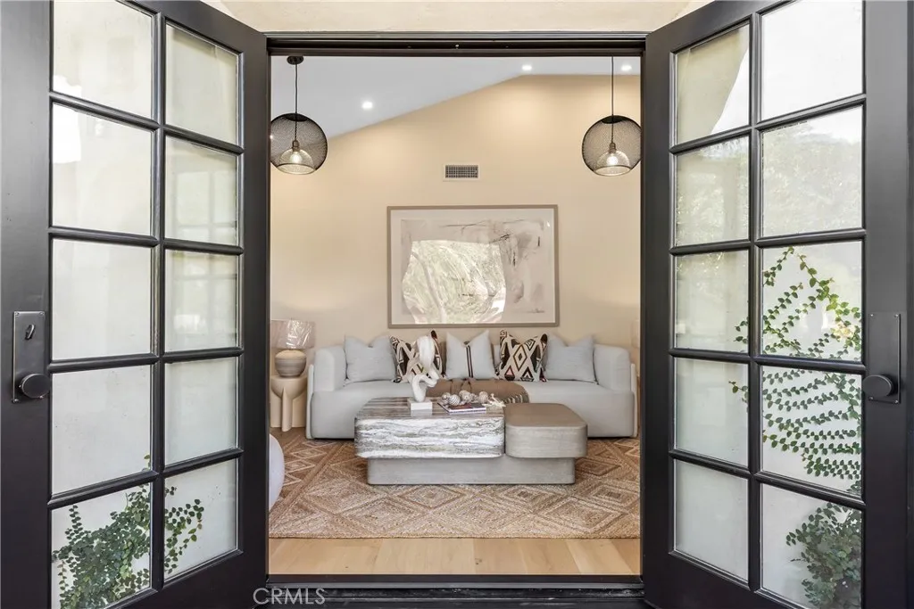 2460 Cumberland, San Marino, California 91108 home-pic-45