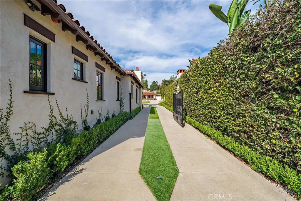2460 Cumberland, San Marino, California 91108 home-pic-47