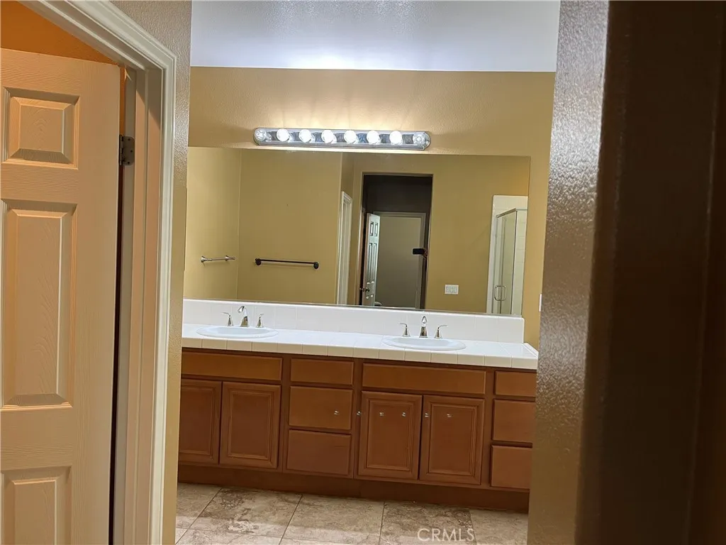 14354 Wolfhound, Eastvale, California 92880 home-pic-41