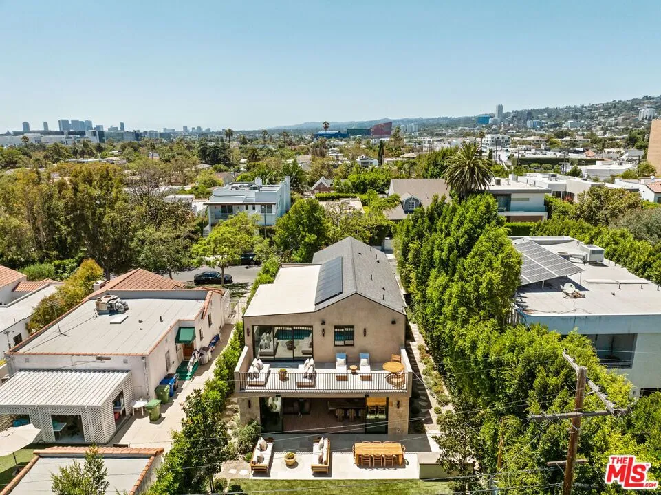 636 N Laurel Avenue, Los Angeles, California 90048 home-pic-30