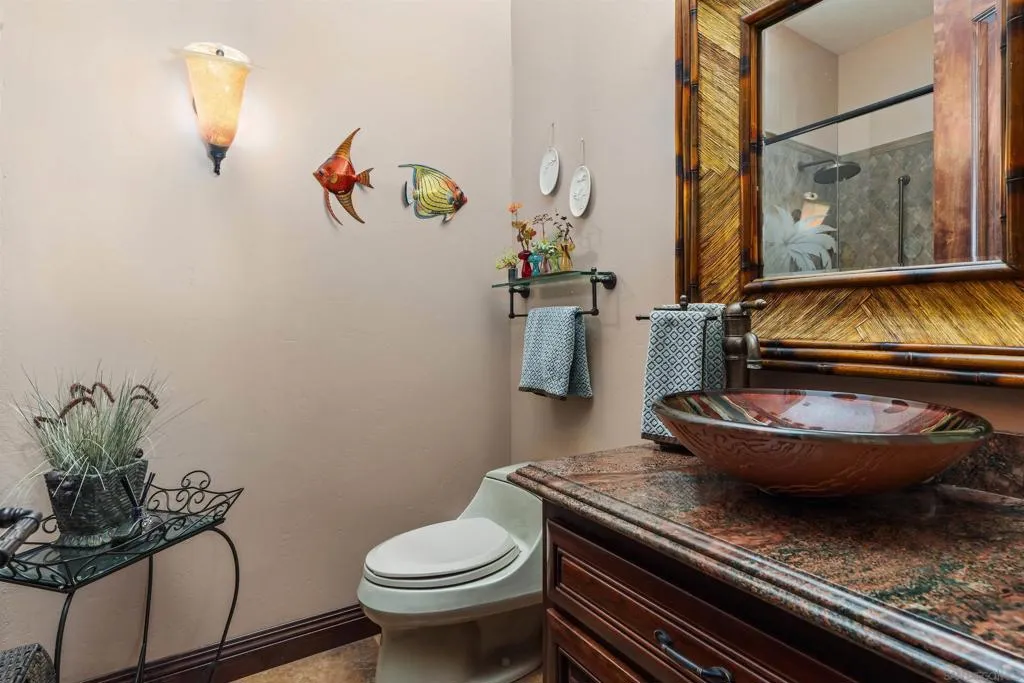 2882 Conestoga Circle, Alpine, California 91901 home-pic-27